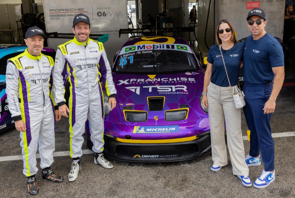 Equipe TSR no patrocínio da Porsche Endurance Challenge Brasil